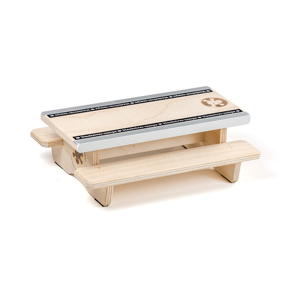 Fingerboard Table Mini 2023